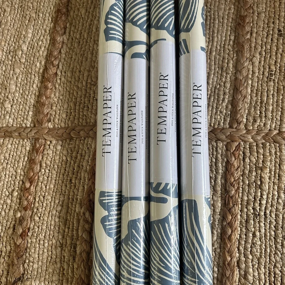 Peel and Stick Coastal Tempaper Blue Botanical Wallpaper 4 rolls